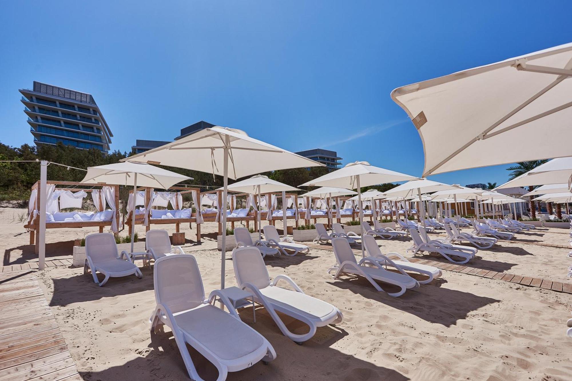 Wave Beachfront Family Apartment Miedzyzdroje Extérieur photo