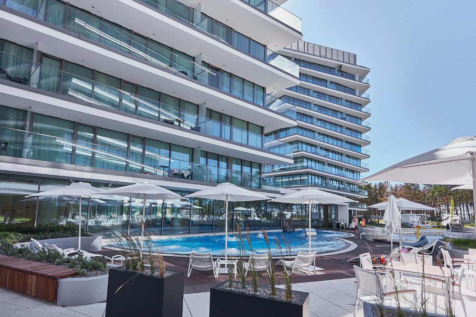 Wave Beachfront Family Apartment Miedzyzdroje Extérieur photo